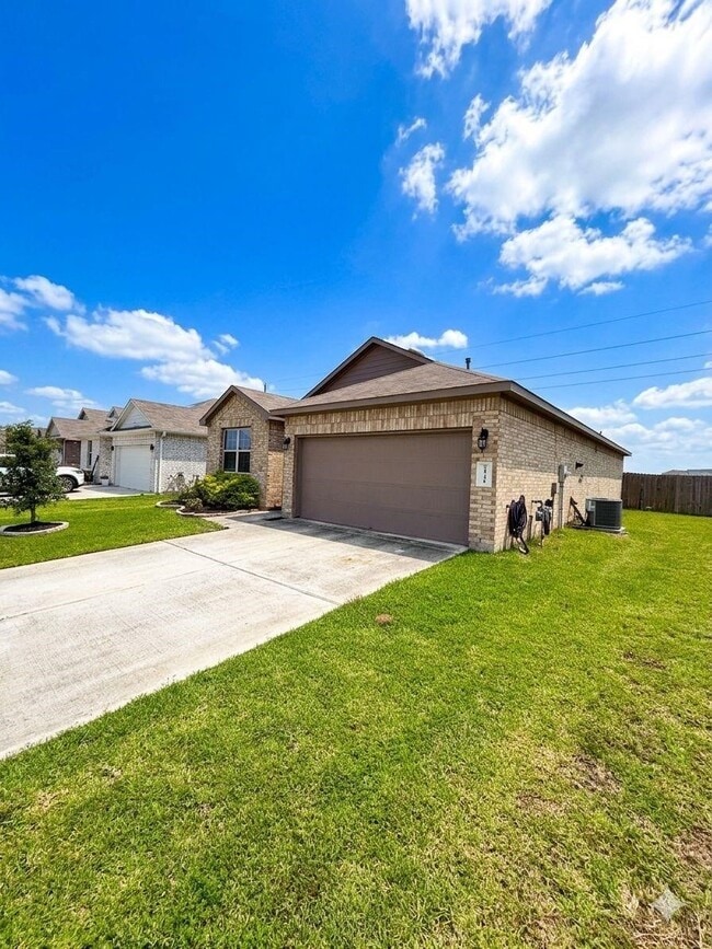 Building Photo - 21331 Bellaria Summit Trail