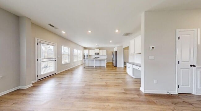 Photo - 2101 Forrest Cv