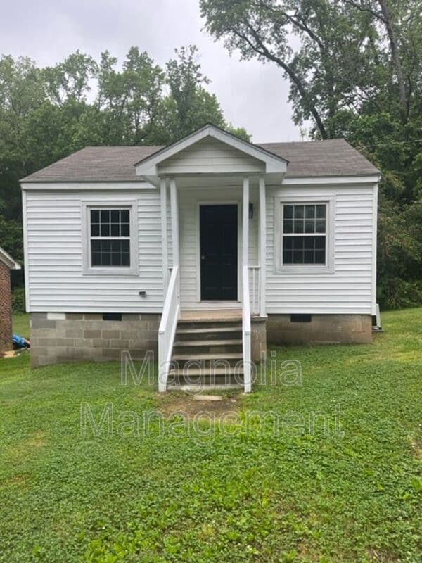 Photo - 490 Merriman St House