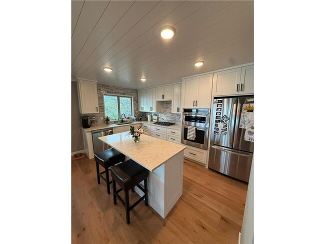 Photo - 4471 Manitou Rd