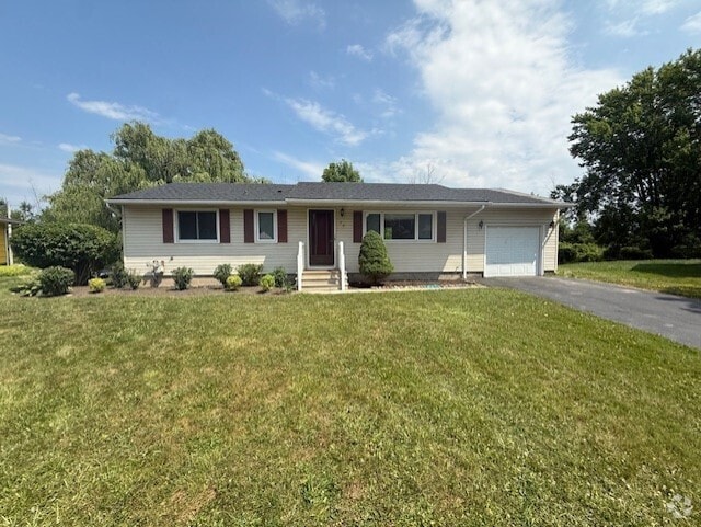 Building Photo - 40 Shamrock Dr Rental