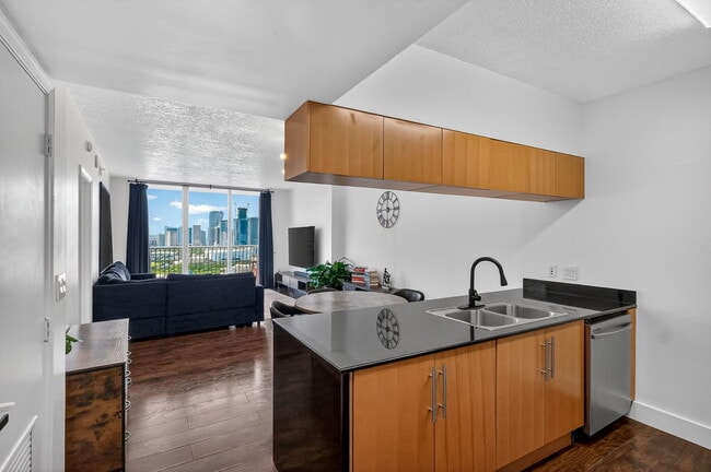 Photo - 1750 N Bayshore Dr Unit 3706