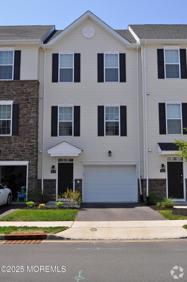 Building Photo - 304 Discovery Rd Unit 1804 Rental