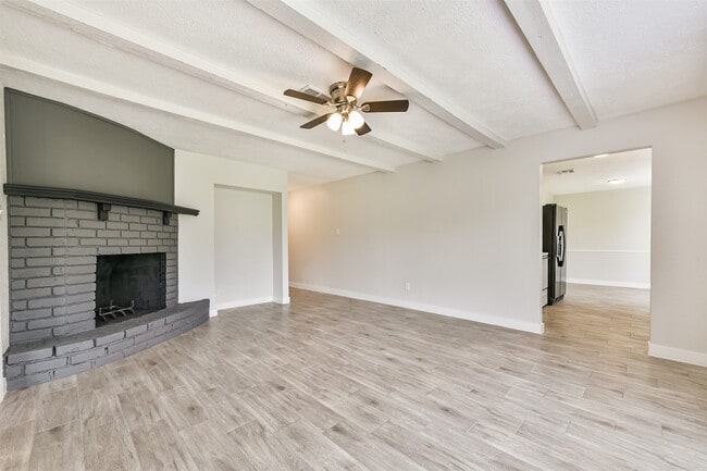 16635 Barcelona Dr