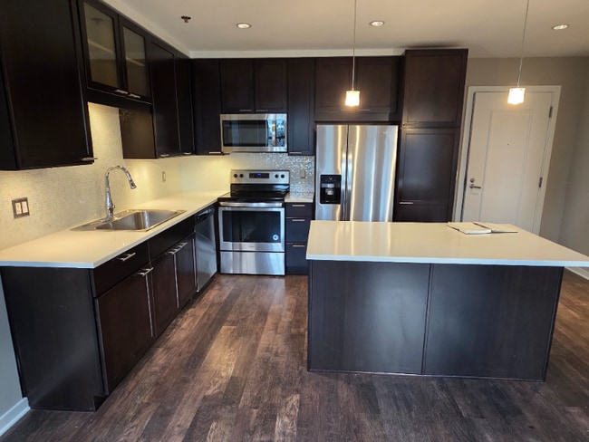 Photo - 13 W Randolph St