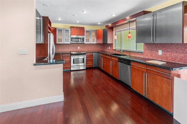 Photo - 8619 SW 51st St