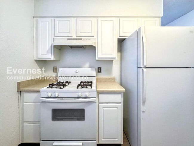 Photo - 8003 Wolff St