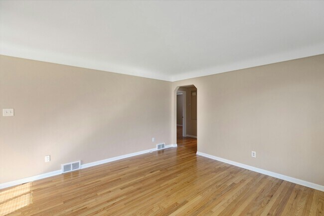 Photo - 1503 Ottawa Dr