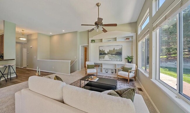 Photo - 2817 W 34th St