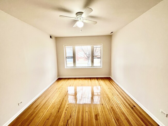 Photo - 3918 W Augusta Blvd Unit 1
