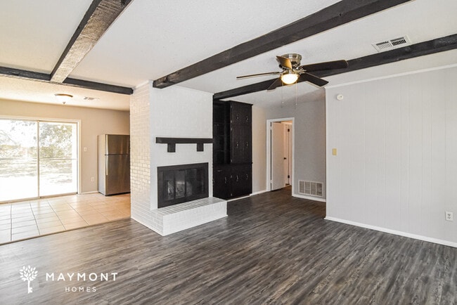 Photo - 5731 Roxboro Dr