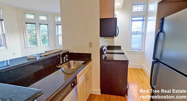 Photo - 197 Commonwealth Ave