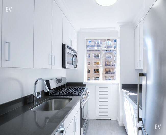 Photo - 20 Fifth Avenue-11A Unit 11A