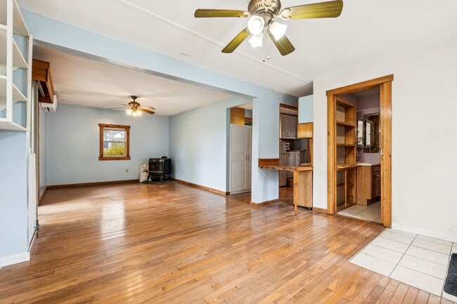 Photo - 112 Payne Rd