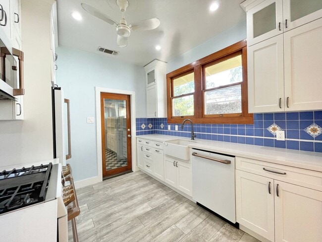 Photo - 4941 10th Ave