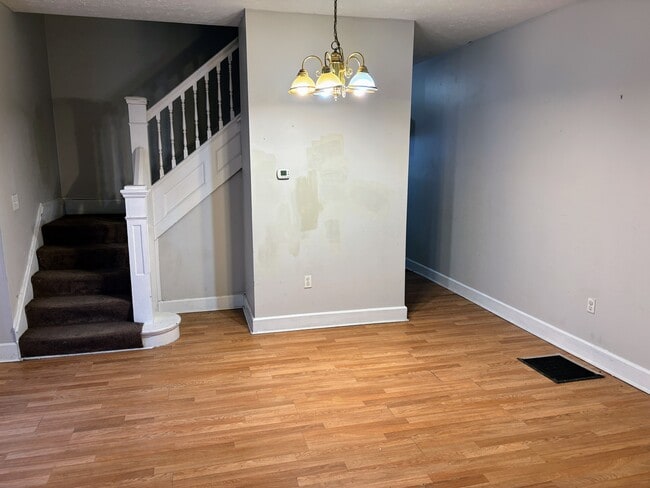 Photo - 2307 N Kenwood Ave