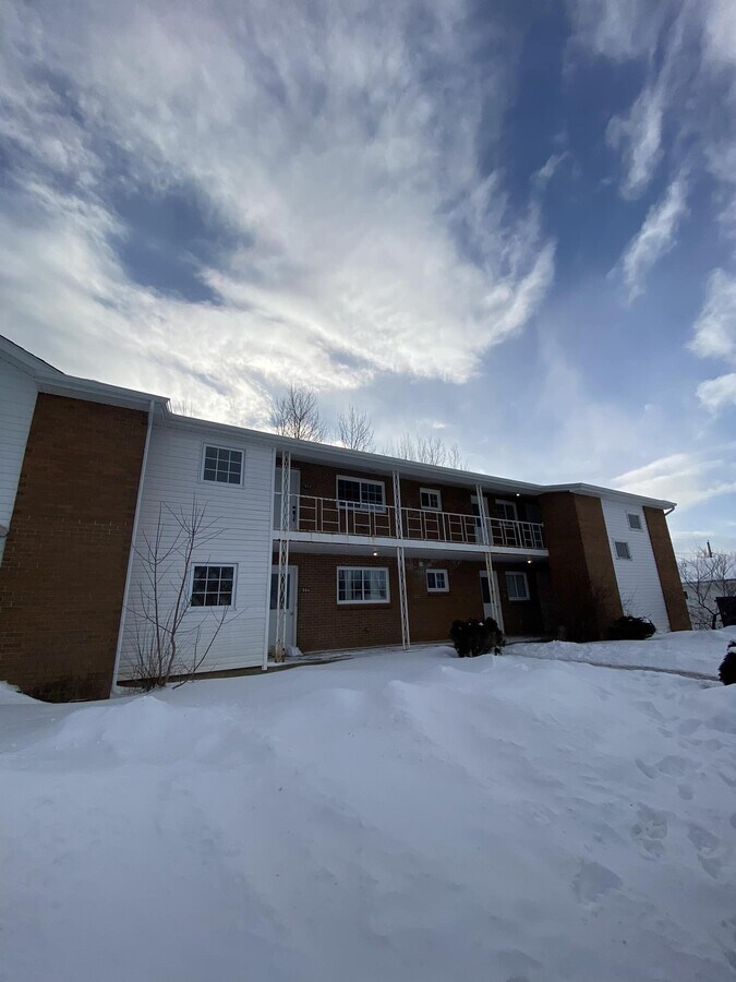 Photo - 960 Meadow Ave Unit 960