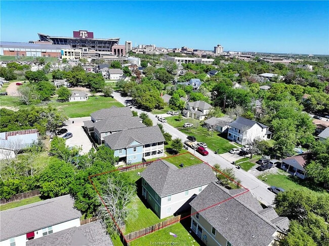 Photo - 410 Montclair Ave