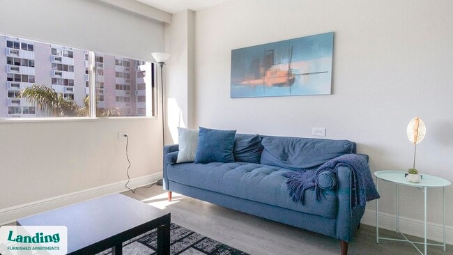 Photo - 305 Dr. M.L.K. Jr St S Unit 411.1403633