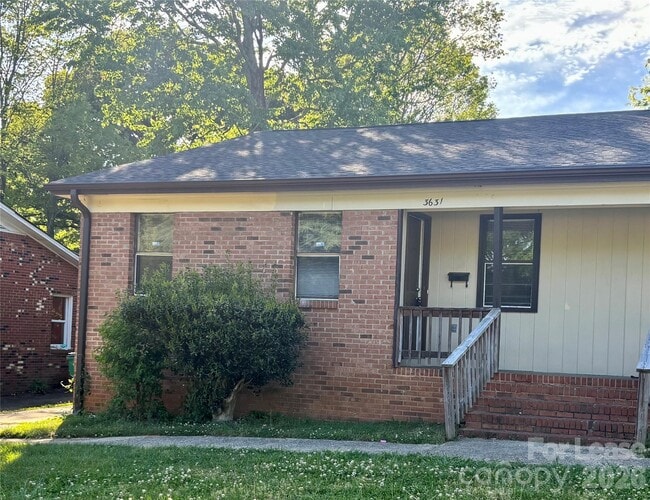 Photo - 3633 Driftwood Dr