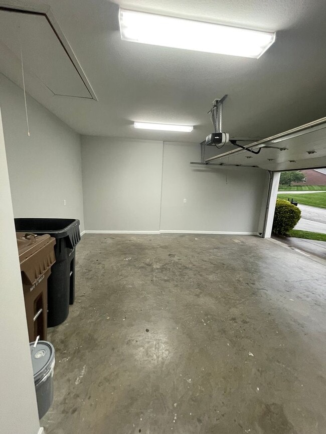 Photo - 7920 Ellisville Ln