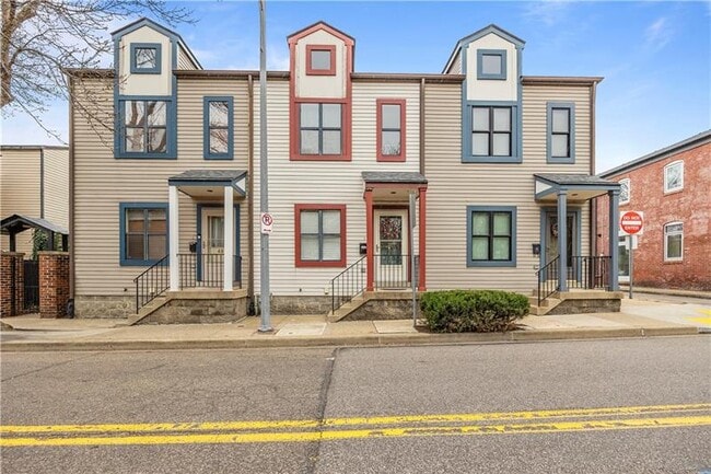 Building Photo - 51 S 17th St Rental