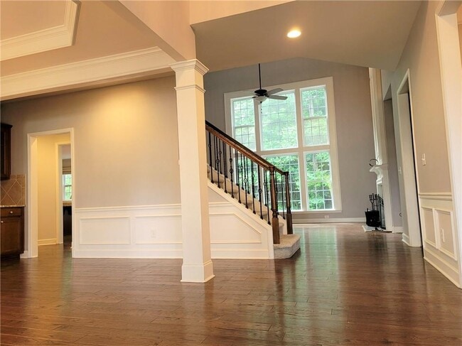 Photo - 4445 Agard St