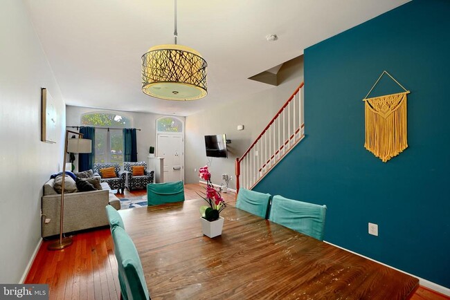 Photo - 2204 N Calvert St Townhome