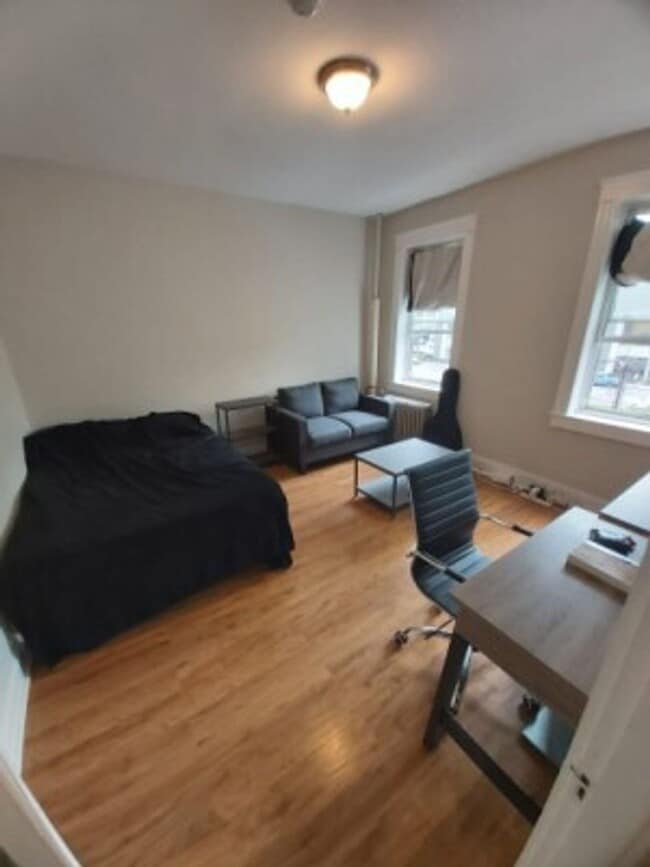 Photo - 1193 Commonwealth Ave