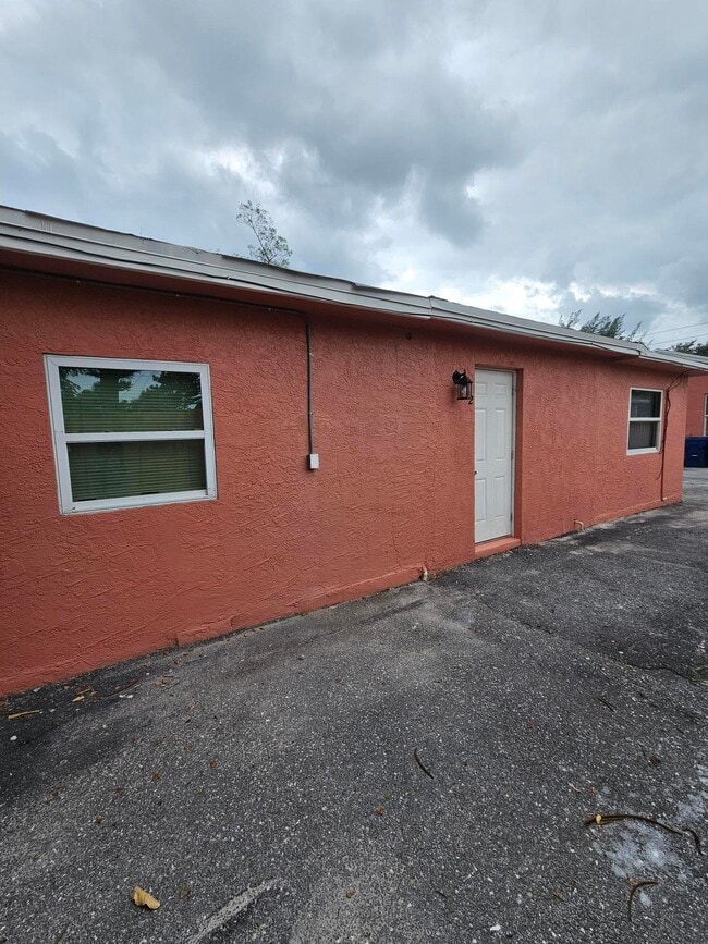 Photo - 148 W 14th St Unit 2