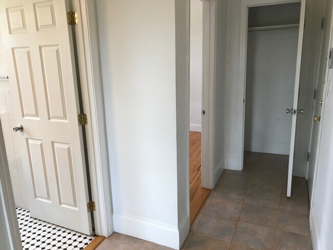 Photo - 74 Kilmarnock St