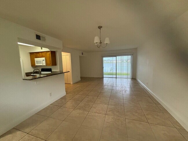 Photo - 3473 NW 44th St Unit 102