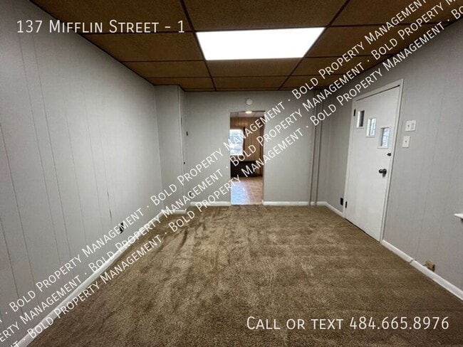 Photo - 137 Mifflin St Unit 1