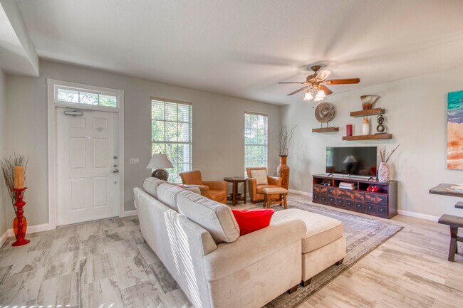 Photo - 148 Ashley Ct