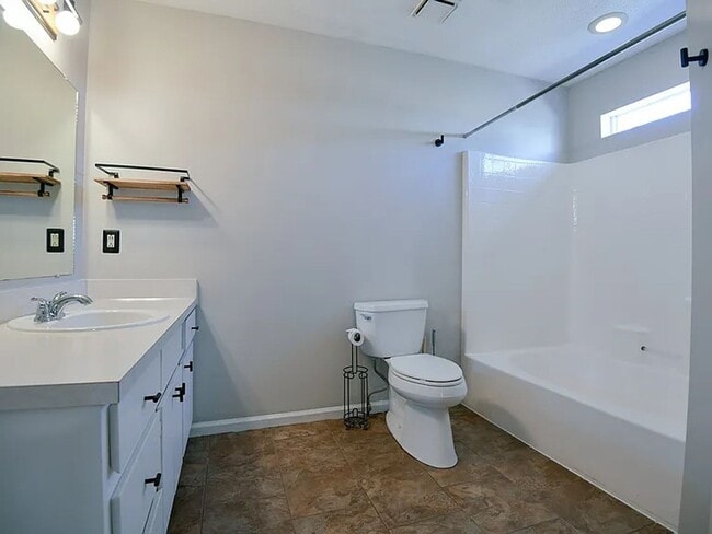 Photo - Comfort & Convenience Await in This 3 Bed, 2 Bath Farmingham Woods Home