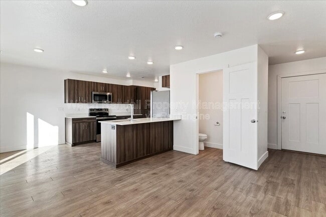 Photo - 1177 Shady Brook Ln S