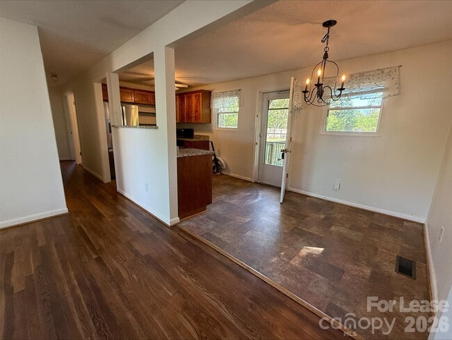 Photo - 910 Edgemont Ave