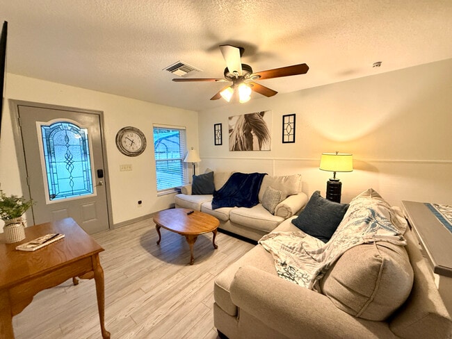 Photo - 19015 St George Dr