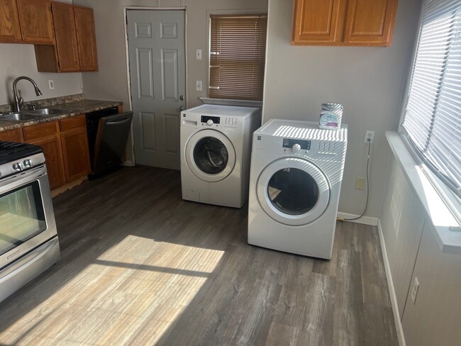 Photo - 2 bedroom House for Rent - Lake Station