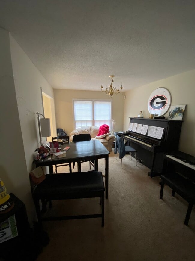 Photo - Wonderful 3 bedroom/2.5 bathroom House with 2 Car Garage in Snapfinger!