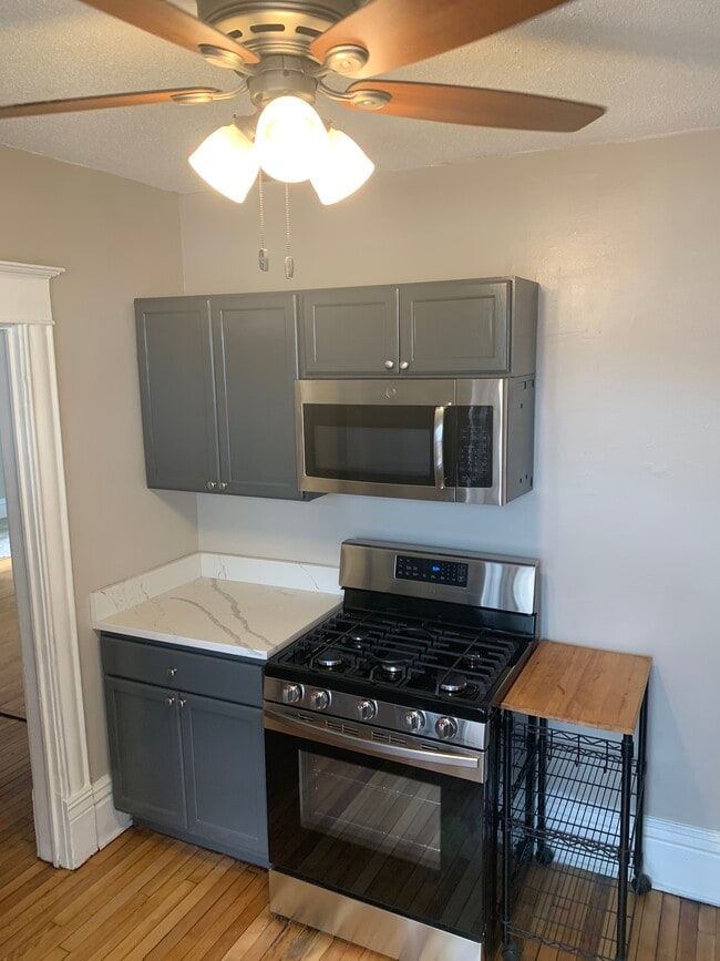 Photo - 2805 Grand Ave S Unit 2