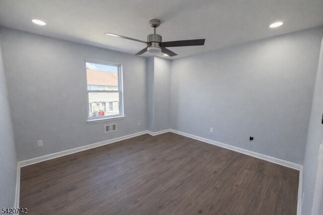 Photo - 95 19th Ave Unit 1, 2