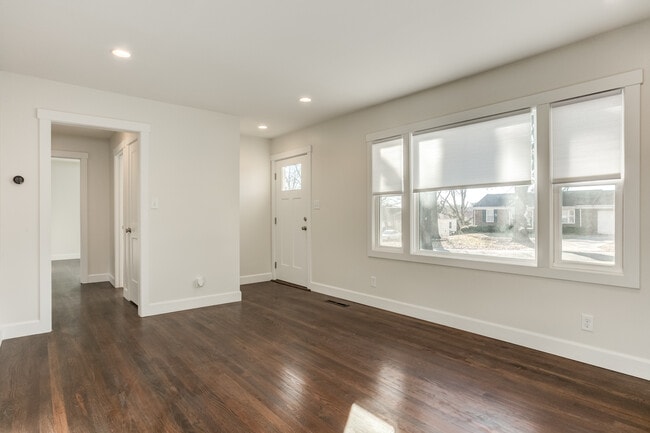 Building Photo - 4732 W 61st Terrace Rental