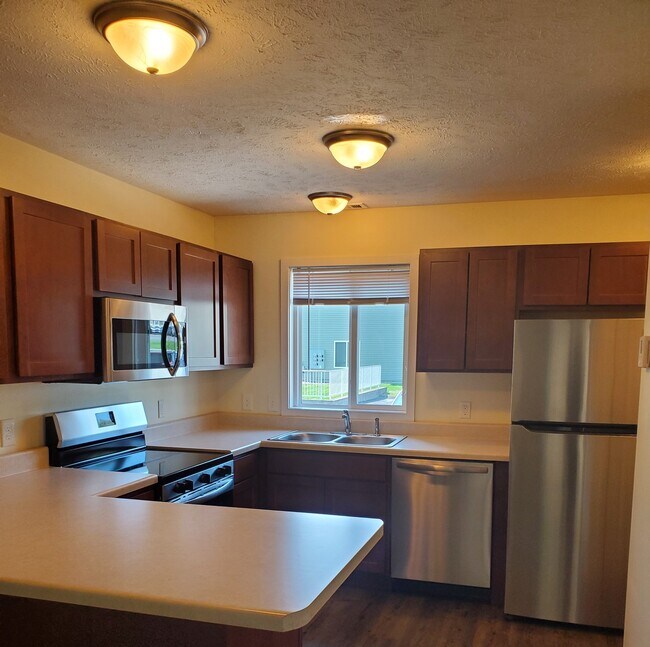 Photo - 3865 Vale Dr