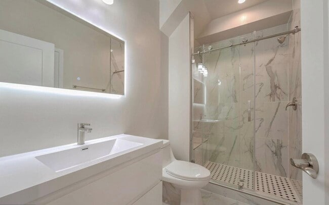 Photo - 2536 Elvans Rd SE