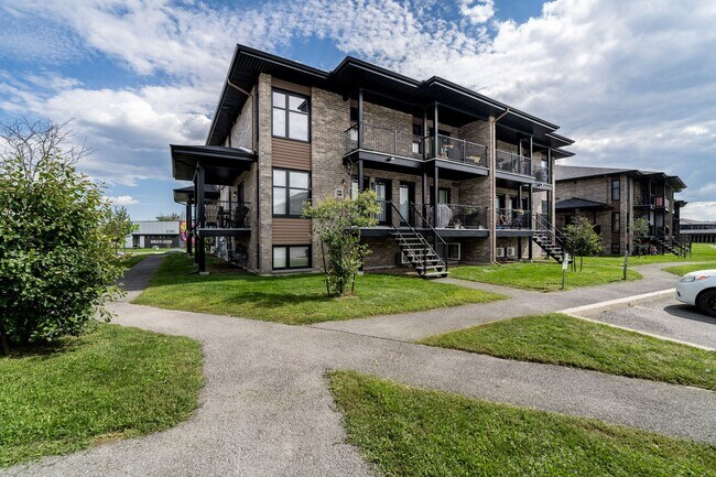Photo - 27 de Francfort Street Unit 2