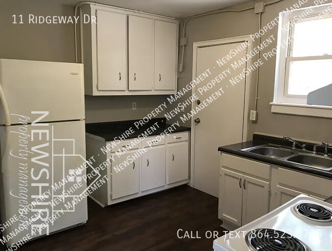 Photo - 11 Ridgeway Dr