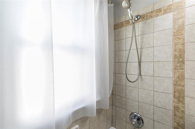 Photo - Charming 3 Bedroom 1 Bath House!