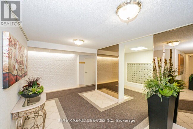 Photo - 18 Knightsbridge Rd Unit 304