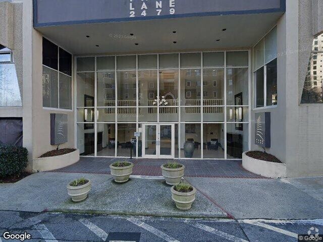 Building Photo - 2479 Peachtree Rd Rental